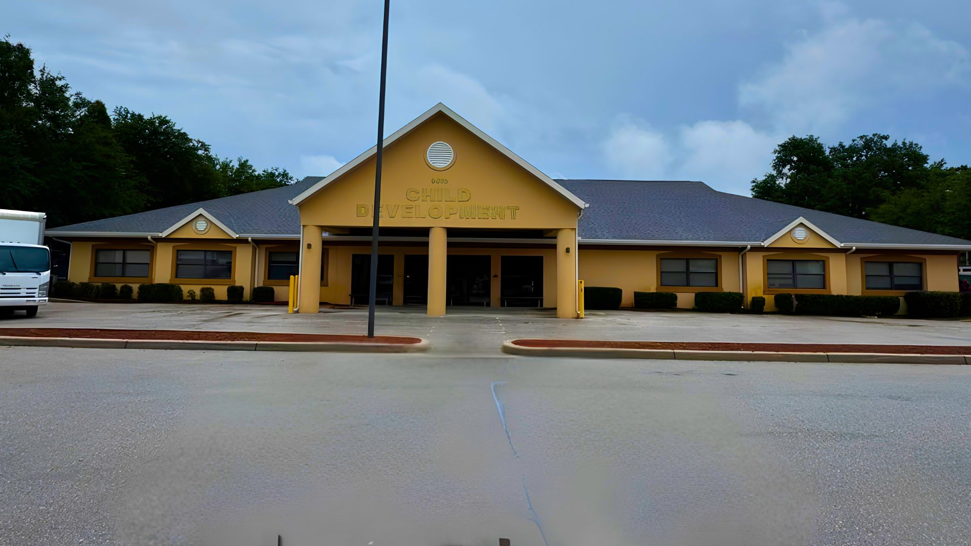 Commercial gutter services for a Tampa Bay property